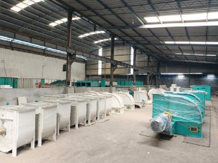 鏈板輸送機(jī)各種類(lèi)型的分析